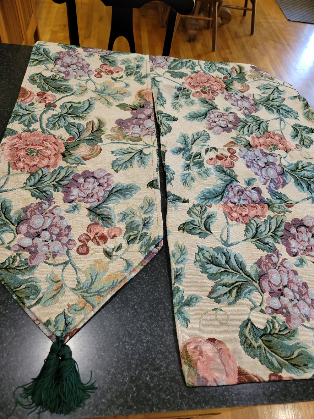 Floral Tapestry Table Runner Pair with Green Tassel and 4 Place Mats